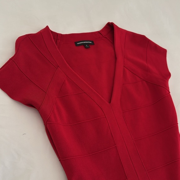 Red holiday Express Dress small - Picture 3 of 5